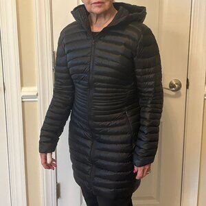 Arc'teryx Nuri Black Women's Hooded Lightweight Puffer Parka Long Coat M